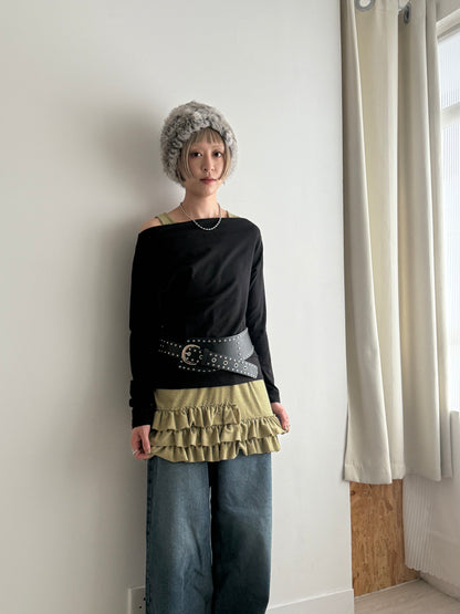 off shoulder top(khaki/black)