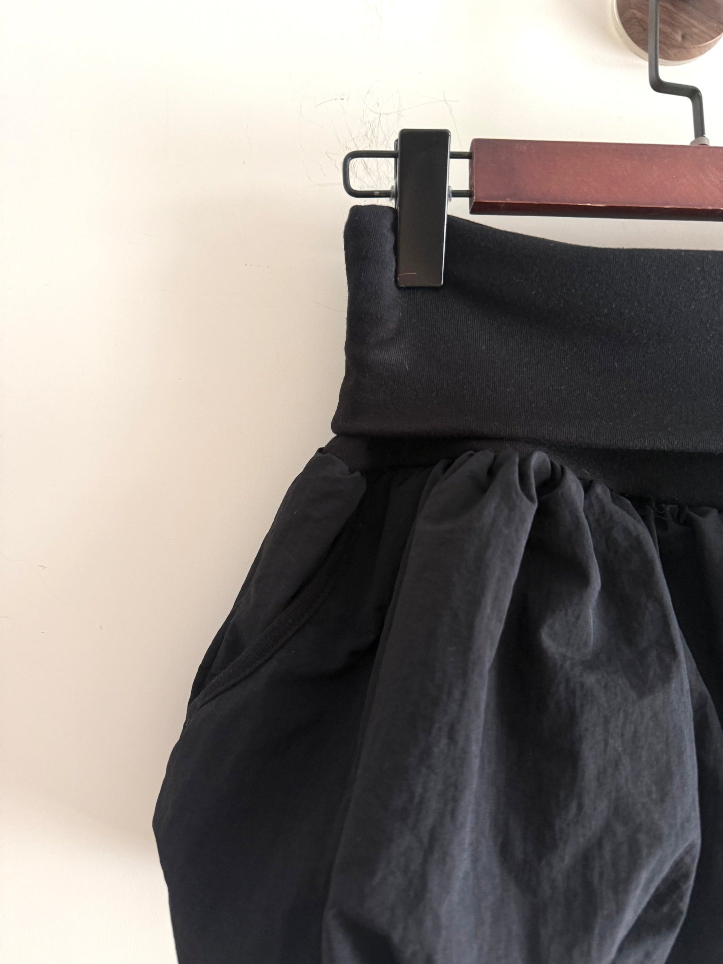 balloon mini skirt(white/black) 現貨
