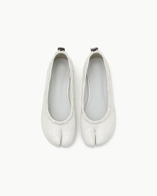 （韓國代購）PAES Leather String Flat ( Vintage White）（225-260）