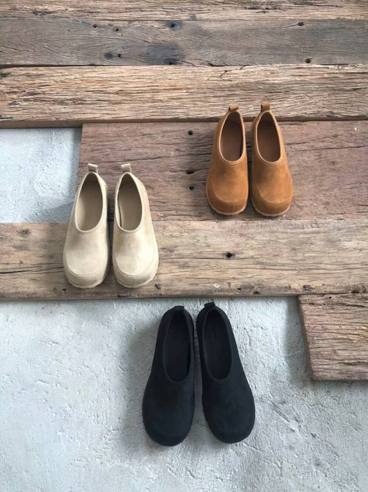 suede slip on shoes (PRE-ORDER)