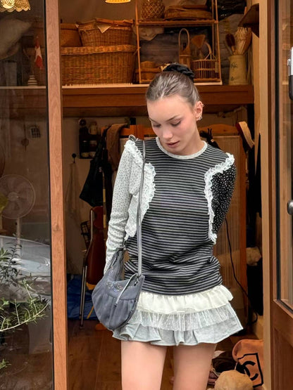 lace patch tee (PRE-ORDER)