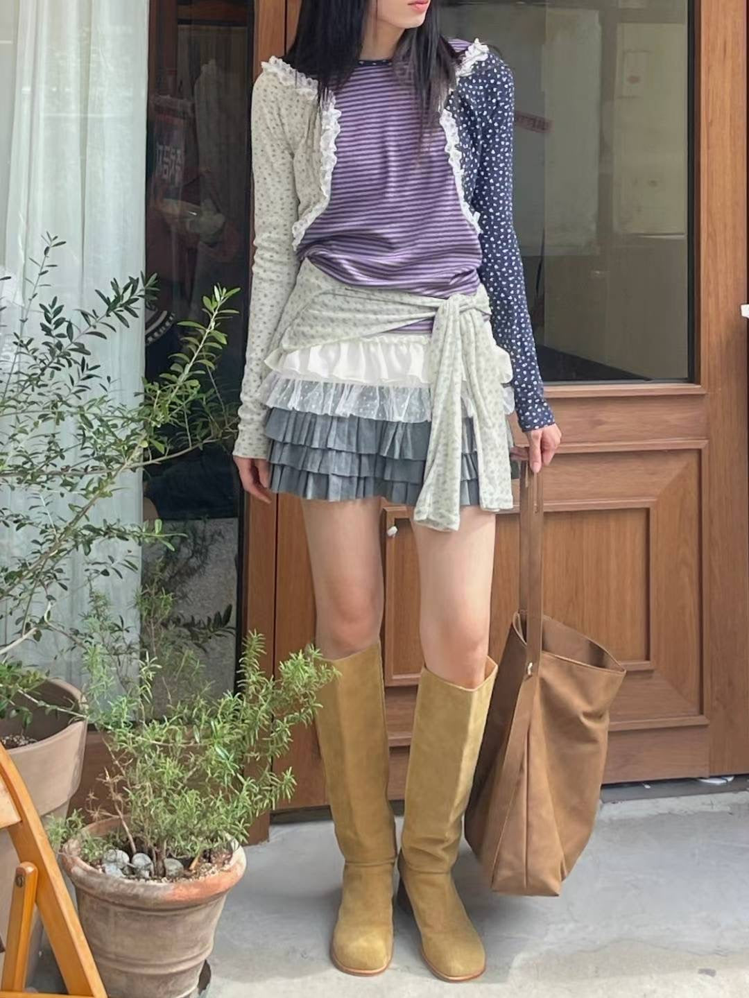 lace patch tee (PRE-ORDER)