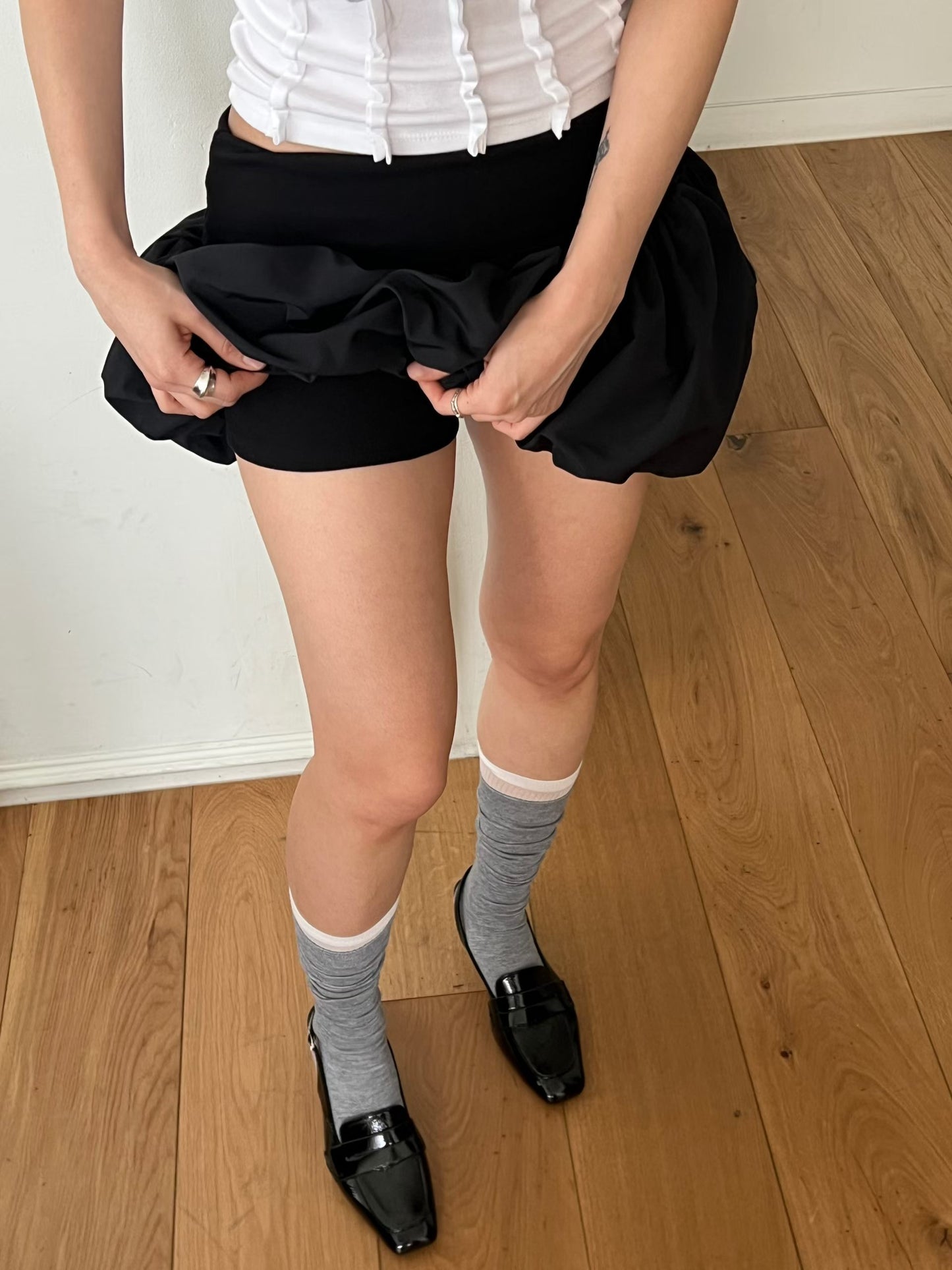 balloon mini skirt(white/black) 現貨